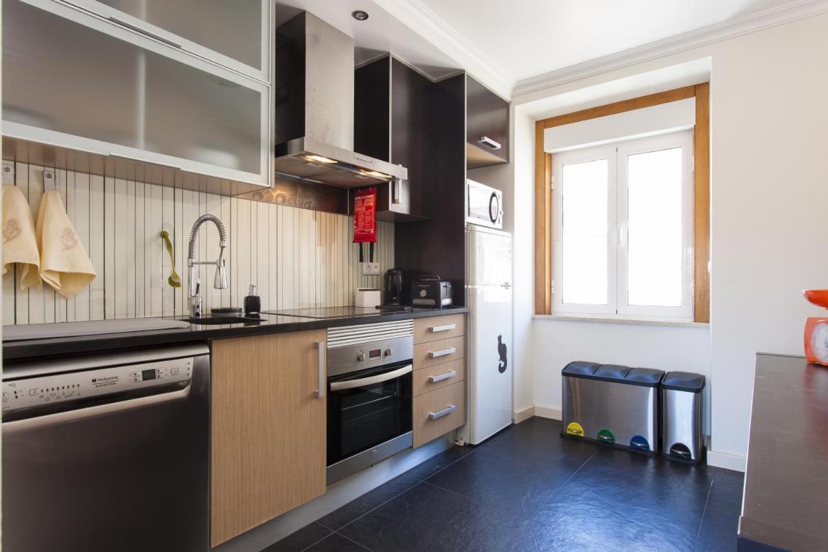 Flh - Charming Graca Duplex Apartment Lisbon Exterior photo